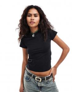 Черная футболка классического кроя с короткими рукавами Noisy May