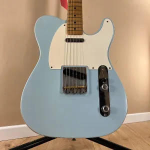 Fender Ограниченная серия Vintera Road Worn '50s Telecaster, Sonic Blue