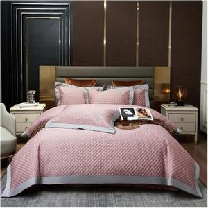 YIZUFU Комплект постельного белья из египетского хлопка 600TC с вышитым стеганым одеялом