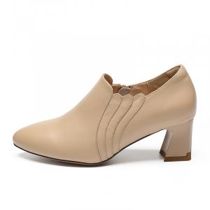 Женские полусапожки черные с абрикосовым ZHR, априкот