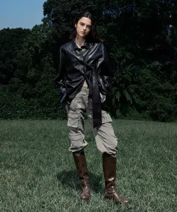 Ковбойские сапоги на платформе с длинными рукавами Charles & Keith, цвет Darkbrown