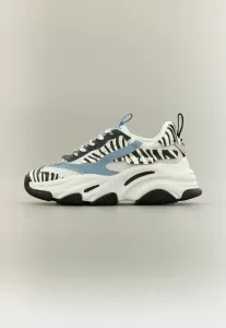 Тренеры по владению мячом Steve Madden, White