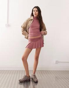 COLLUSION, изящная, мягкая на ощупь мини-юбка со сборками розового цвета, в комплекте