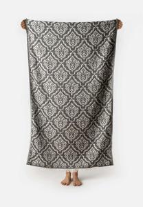 Пляжное полотенце MAЯSIKØH, черный