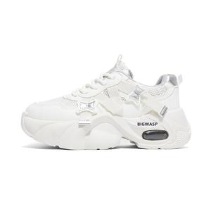 BIGWASP Антискользящие износостойкие массивные низкие кроссовки женские бежево-серебристые, цвет Beige Silver