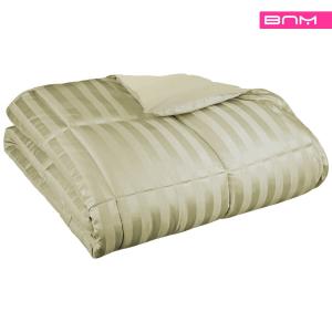 Всесезонное двустороннее пуховое альтернативное одеяло из микрофибры от Superior, цвет Sage