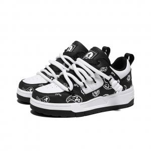 Скользоустойчивые амортизирующие, износостойкие, дышащие, увеличивающие рост низкие скейтерские кроссовки унисекс HLA JEANS, черный белый