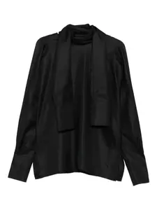 Атласный топ с высоким воротом Róhe, черный