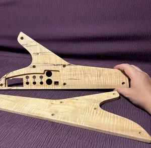 Боковые панели Moog Sub Phatty и Little Phatty или Stage2. «Aqua Timber Chestnut» MasterGrade и 3A 2024 - полиэфирное глянцевое покрытие.