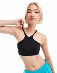 Спортивный бюстгальтер Nike One Training с замочной скважиной и легкой поддержкой черного цвета Nike Training