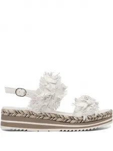Сандалии на платформе с бахромой Toni Pons, белый