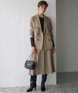 Эластичная шерстяная юбка, пригодная для стирки в двух направлениях.