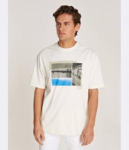 Футболка мужская Calvin Klein Jeans свободного кроя с принтом, белый