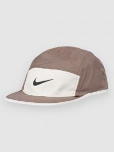 Бейсболка Nike Dri-Fit Fly Unstructured Swoosh Cap, mink brown/phantom/black