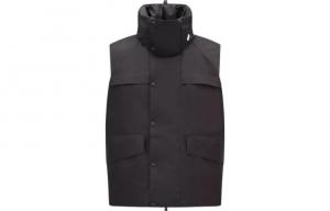 Жилет мужской черный Moncler