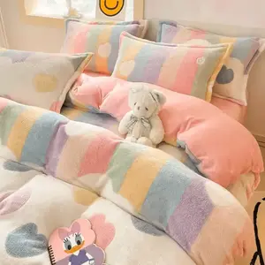 Disney Комплект постельного белья из молочного вельвета (пододеяльник 200х230 см, простыня, 2 наволочки, одеяло 3 кг), цвет Rainbow Heart Pink, двусторонний ультрамягкий