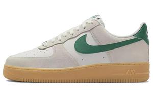 Кроссовки Nike Air Force 1 Low '07 LV8 Phantom Malachite Gum, зеленый