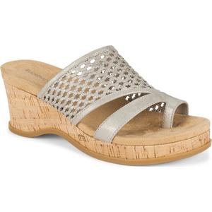 Босоножки на танкетке Cherish Baretraps, champagne