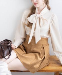 Блузка с длинными рукавами и бантом из ленты [Топ для особых случаев и торжественных мероприятий, который можно носить до весны]