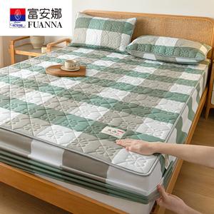 Fuanna Простыня на резинке стеганая, 150х200 см, цвет Lvtiao Ge, полностью закрытая, непромокаемая