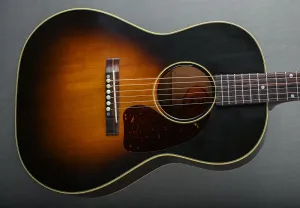 Gibson 1942 Banner LG-2 - Винтажный солнечный взрыв