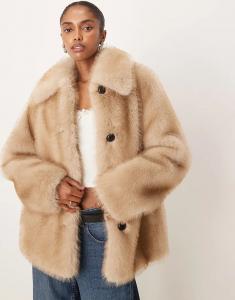 Куртка из искусственного меха Mango светло-бежевого цвета