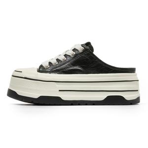 DAPHNE Женские тапочки EVA с закрытым носком черные, цвет Black