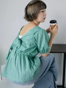 Блузка с баской и лентой на спине