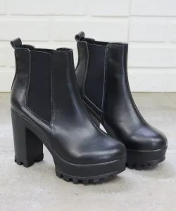 Ботинки с каблуком 11 см и боковой вставкой 9119 Liberty Doll, цвет Black Pu