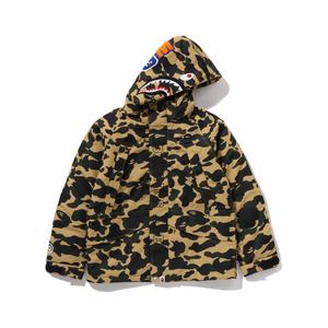 Куртка Bape Windstopper 1st Camo Shark Hoodie A BATHING APE, желтый