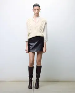 Женский жилет с аранами Tintoretto, экрю