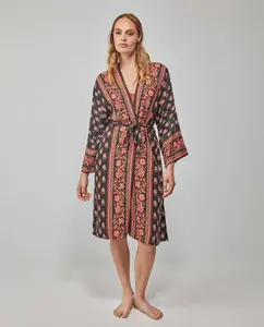 Женский халат с узором пейсли и поясом Gisela, мультиколор