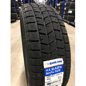 Зимние шины Sailun ICE BLAZER Arctic SUV XL 215/60 R17 100T