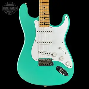 Fender Custom Shop 70-летие 1954 Stratocaster Journeyman Relic в цвете Seafoam Green с кейсом