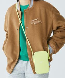 Чехол для смартфона с логотипом в виде крокодила. Размер: 11,5 x 18,5 x 2 см.