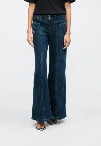 Расклешенные джинсы akii Diesel