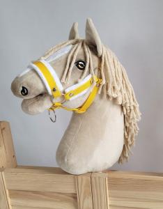 Регулируемый недоуздок для лошади Hobby Horse А3 желтого цвета с белой шерстью Super Hobby Horse