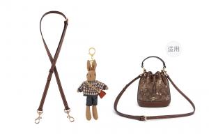 Lan Bao Fan Женская коричневая сумка-кроссбоди с регулируемым ремнем из коровьей кожи, Coach Bucket Bag Dark Brown Gold-Tone Lock Adjustable 90-120cm+Brown Bunny Doll