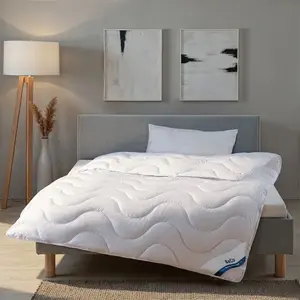 Одеяло + Подушка Распродажа, комплект из 2 предметов, подушка и одеяло с волнистой стежкой Одеяло 135x200 см и подушка 40x80 см для всех сезонов Beco, белый