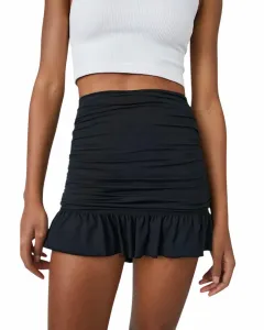 Шорты-юбка Love High Skort в черном цвете Free People
