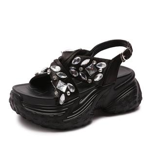 VAEL Женские сандалии на одной застежке черные, цвет Black