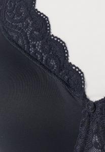 Бюстгальтер на косточках AMOURETTE W01 Triumph, черный