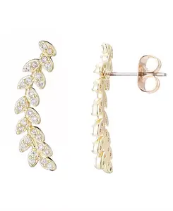 Золотые серьги-подвески в форме изогнутых листьев с фианитами Adornia, gold