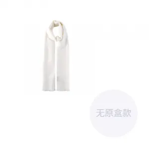 GUCCI Женский шарф GG Logo из шерсти и шелка белый