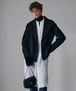 Длинная рубашка из прозрачной саржи, пригодная для стирки.