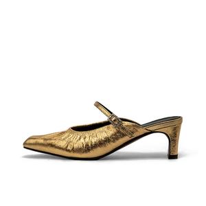 SHOEMAKER QUEEN Женские противоскользящие закрытые тапочки Gold, цвет Gold