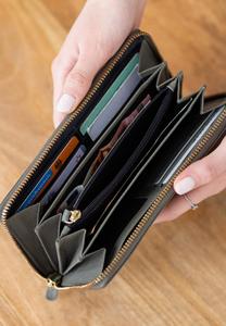 Кошелек Cara Gusti Leder, светло-серый