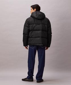 Джинсы Calvin Klein / (U) Куртка Calvin Klein - Блестящая нейлоновая куртка средней длины с капюшоном. Джинсы Calvin Klein 4RE597G