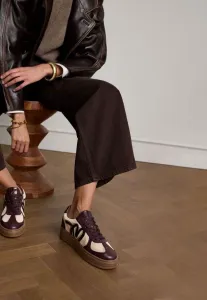 Тренеры Manfield, Rot