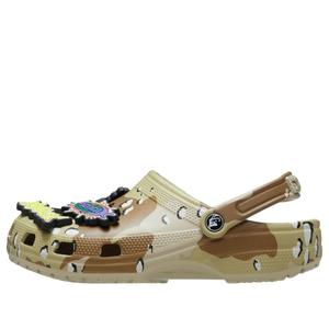 Crocs x XLARGE Классические сабо 'Desert Camo'